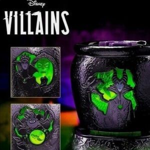 Scentsy Disney Villian Warmer in box